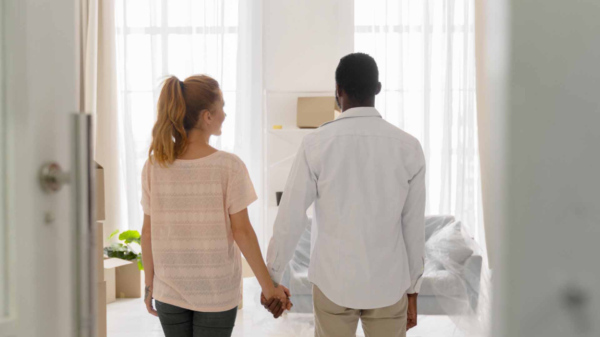 couple_in_white.jpg