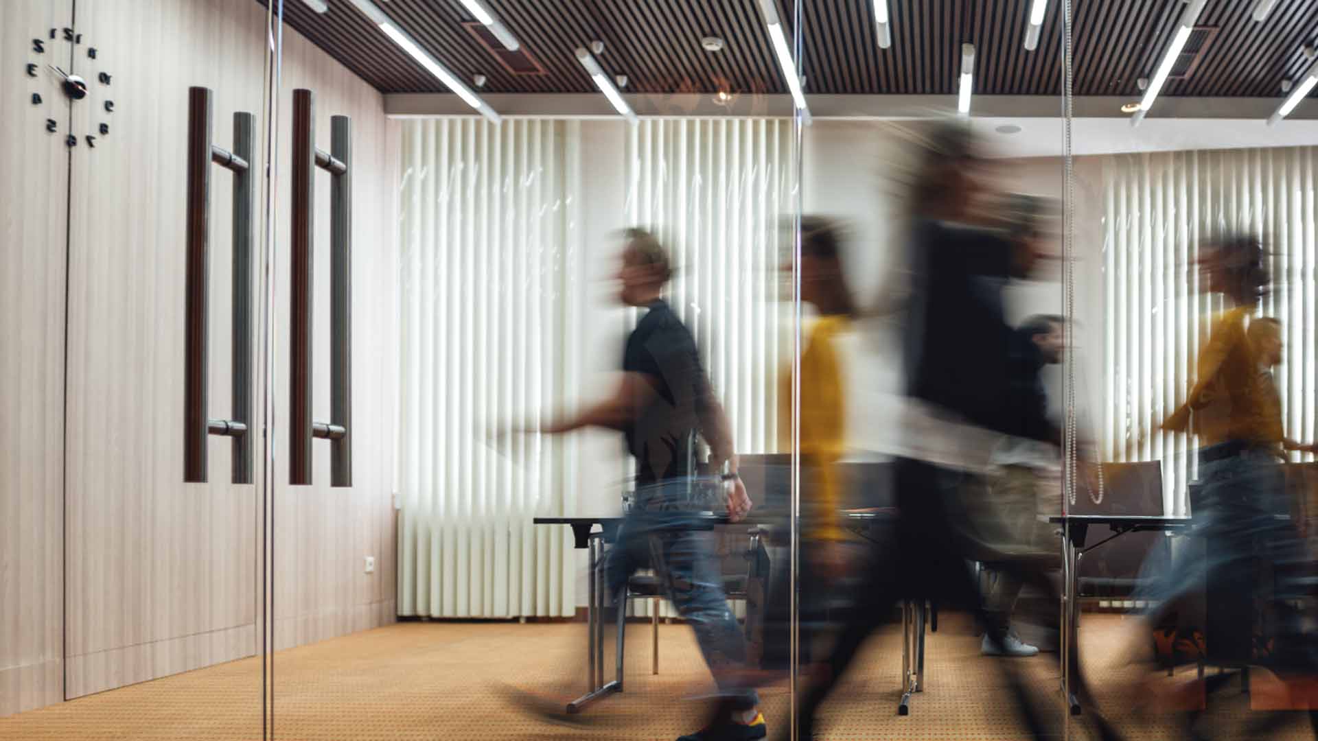 moving_people.jpg